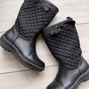 Quilted Black girl’s Boots lined